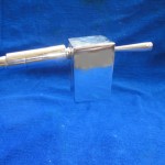 Lampka wysięgnikowa nad szafkowa III chrom